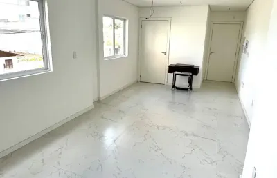 Sala comercial 30m² na melhor localização de piçarras