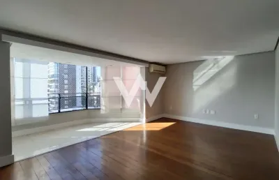 Apartamento com 2 quartos para alugar na rua mariano de mattos, --, centro, novo hamburgo por r$ 3.500