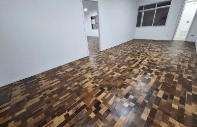 Sala comercial de alto padrão no centro de curitiba-pr: 3 salas, 2 banheiros, 96,23 m² - venda ou locação!