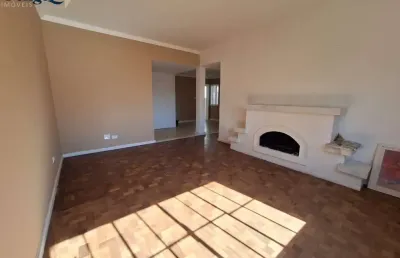 Apartamento de 2 quartos, eram 3 quartos, lareira, no coração de curitiba, centro da cidade, com 2 salas e 81,90m² de puro conforto. venha conferir