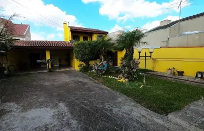 Casa com 4 quartos à venda na rua tunísia, 121, cajuru, curitiba por r$ 655.000