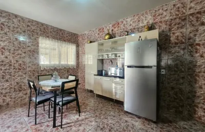 Casa à venda no parque jaraguá – ótima localização, 2 dormitórios e garagem para 2 carros