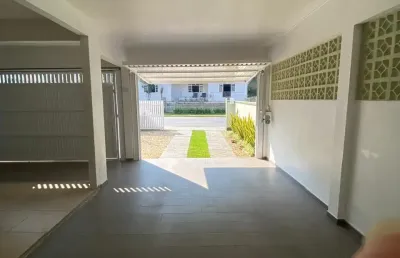 Adquire seu novo lar! uma bela casa espaçosa com design  moderno, ideal pra sua família.