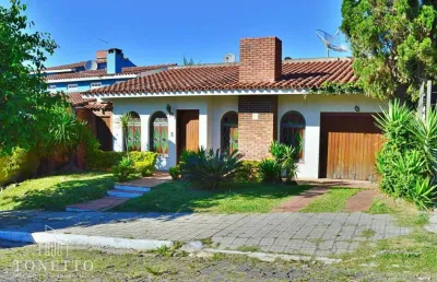 Casa com 3 quartos à venda na Rua Concesso Cassales, Jardins, Santana do Livramento