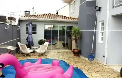 Casa com 4 quartos à venda na Rua Haiti, 130, Centro, Pinhais
