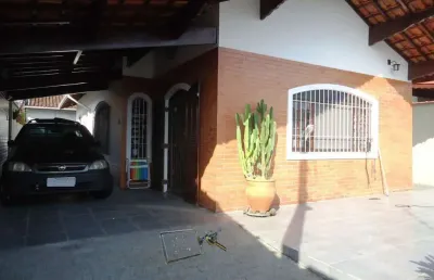 Casa próximo a praia 2 dormitórios sendo 1 suíte para venda em balneário flórida praia grande-sp