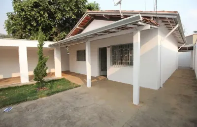 Casa com 2 quartos para alugar na Vila Rica, Águas da Prata 