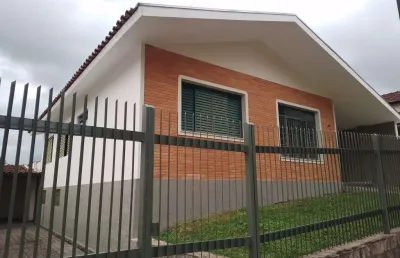 Casa com 3 quartos à venda no Centro, Caldas 