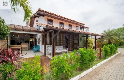 Casa em condomínio, super conservada, próximo à praia de manguinhos / búzios