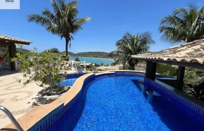 Casa alto padrão com uma das melhores vista para praia da ferradura!