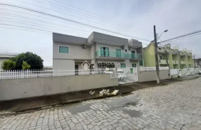 Casa com 3 quartos à venda na rua josé da costa flores, 311, centro, balneário piçarras, 100 m2 por r$ 1.500.000