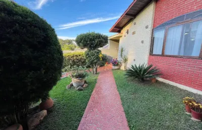 Casa no pinus park com dois lotes (somando 864 m2 de terreno) de rua a rua