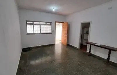 Casa independente para locação na vila moinho velho – 80m², 2 dormitórios, ótima localização e infraestrutura completa!