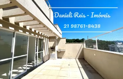 Cobertura duplex, 4 qts, 5 banheiros, piscina e 2 vagas.