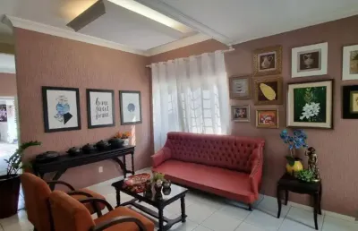 Vendo - sobrado no bairro jardim costa do sol (shangri-la) em cuiabá mt