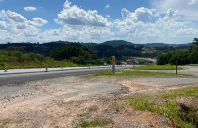 Vendo área comercial às margens da rodovia raposo tavares na cidade de são roque - sp