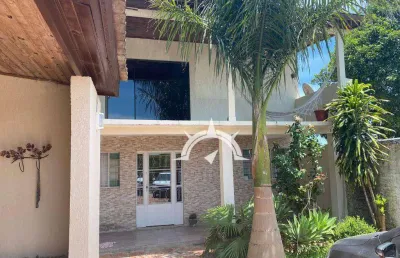 Excelente casa de 2 pisos para venda no jardim planalto