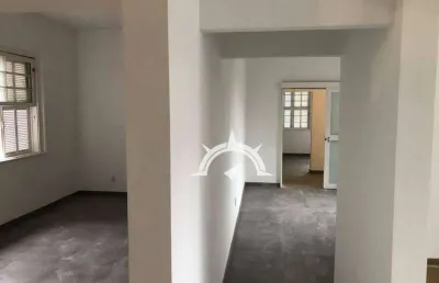 Casa comercial com 7 salas para alugar na Rua Auxiliadora, 41, Auxiliadora, Porto Alegre