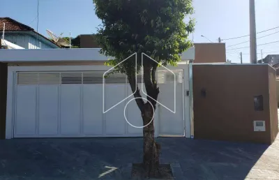 Casa com 3 quartos à venda na Rua Independência, 102138, Marília, Marília