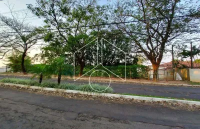 Localização privilegiada dentro do condomínio, excelente metragem e vista privilegiada.