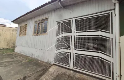 Casa com 3 quartos à venda na Rua Independência, 100092, Marília, Marília