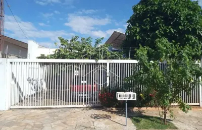 Casa com 3 quartos à venda na Rua do Calvário, 6096, Jardim Cristo Rei, Marília