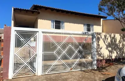 Casa com 3 quartos à venda na Rua Hermínio Scarabotolo, 10182, Palmital, Marília