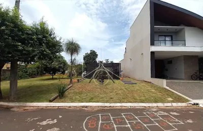 Terreno à venda na Avenida Helena Menóia Borghetti, 9107, Centro (Lácio), Marília