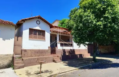 Casa com 3 quartos à venda na Rua Sargento Ananias de Oliveira, 80996, Marília, Marília
