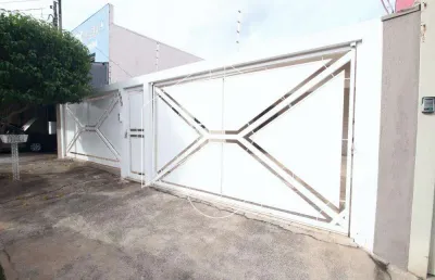 Casa com 3 quartos à venda na Rua Corifeu De Azevedo Marques, 0, 40768, Palmital, Marília