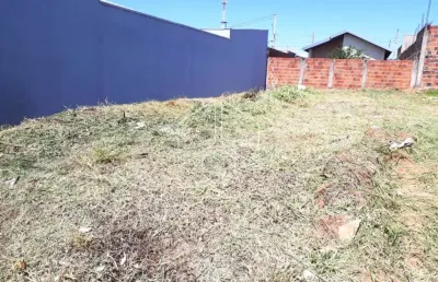 Terreno comercial à venda na Rua Jaci Batista, 56, Padre Nóbrega, Marília