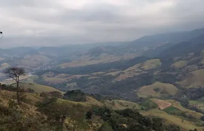 Terreno com ótima localização e linda vista em são francisco xavier/sp