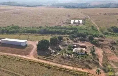 Fazenda à venda no Bairro do Turista, Caldas Novas 