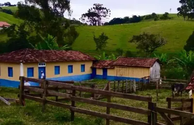 Sítio encantador com cachoeiras, piscinas naturais e nascente em cunha/sp