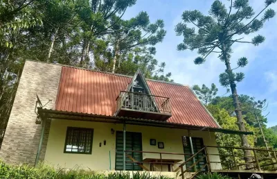 Casa com 2 quartos à venda no Centro, Sapucaí-Mirim 