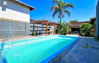 Casa com 4 dormitórios à venda, 142 m² por r$ 750.000,00 - brejatuba - guaratuba/pr