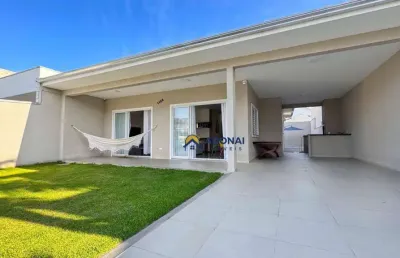 Casa de alto padrão, com piscina,  3 dormitórios à venda, 188 m² por r$ 1.380.000 - centro - guaratuba/pr