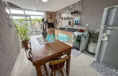 Sobrado com 3 suítes, 4 vagas, corredor lateral, 204m2 no jardim pinheiros