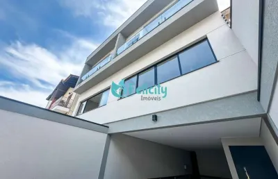 Sobrado novo com 3 suítes, 4 vagas, 210m2 no parque são domingos