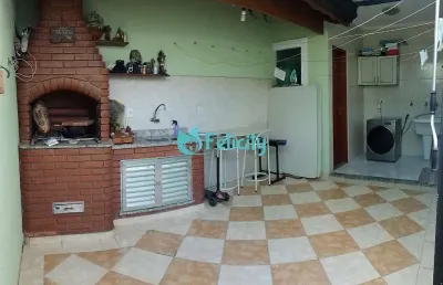 Sobrado com 3 dorms, 1 suíte, 4 vagas, 152m2 no jardim regina