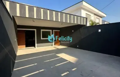 Casa térrea com 3 dormitórios, 1 suíte, 115m2 na chácara inglesa.