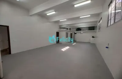 Prédio comercial com 490m2, 2 salas, 3 vagas no jardim santo elias