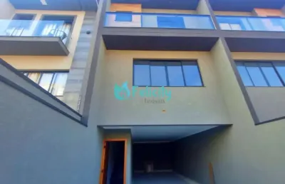 Sobrado novo com 3 dorms, 1 suíte, 3 vagas, 165m2 no parque são domingos