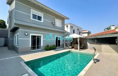 Casa de condomínio com 4 dorms, 3 suítes, 4 vagas, 360m2 em alphaville