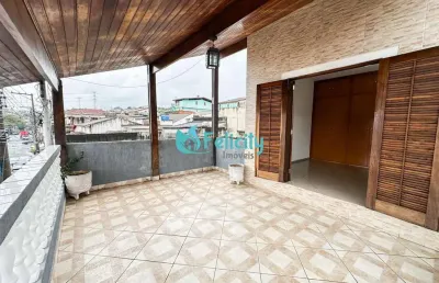 Sobrado com 3 dorms sendo 1 suíte, 2 vagas, 150m2 na chácara são joão