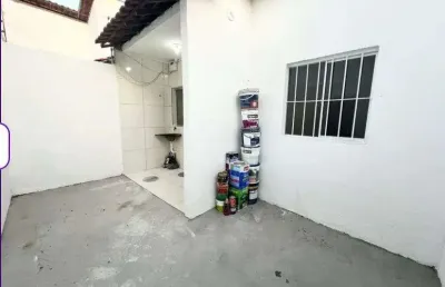 Casa à venda em rua pública, três irmãs, campina grande, pb