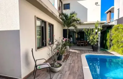 Casa em condomínio fechado com 5 quartos à venda na Rua Maria Salete de Araújo Oliveira, Antares, Maceió