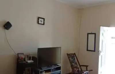 Casa com 2 quartos à venda na Rua Maria Helena Santos Gomes, 89, Lamarão, Aracaju