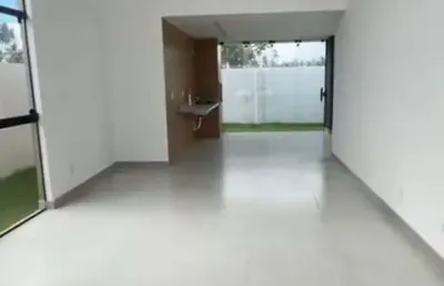 Casa à venda em rua pública, centro, barra dos coqueiros, se