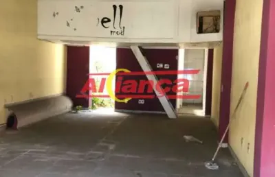 Salão comercial para alugar prox. adamastor com 2 banheiros, centro - guarulhos por r$: 3.500,00